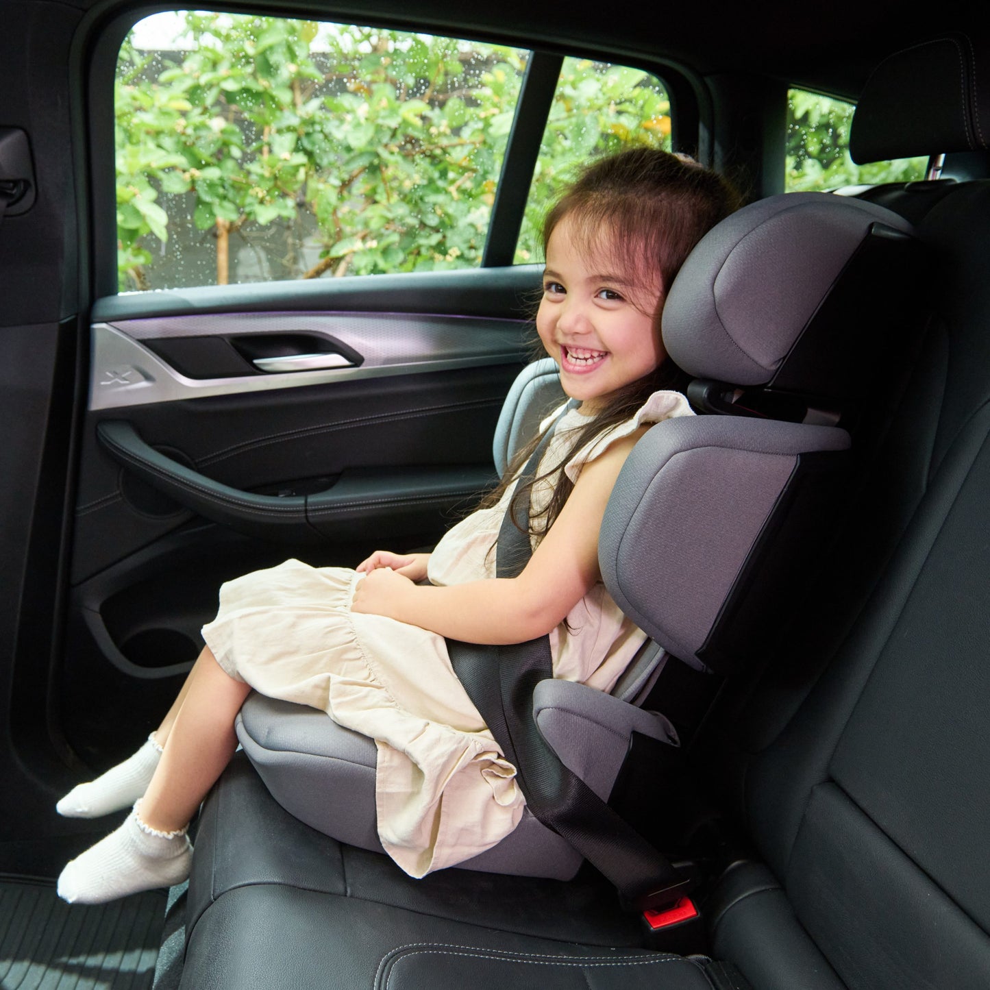YODA Carry | The First Foldable ISO-FIX Portable Child Car Seat