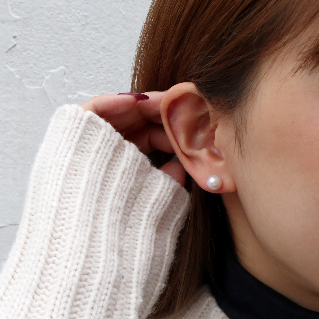 Akoya Pearl Stud Earrings 7.5-8.0mm Titanium