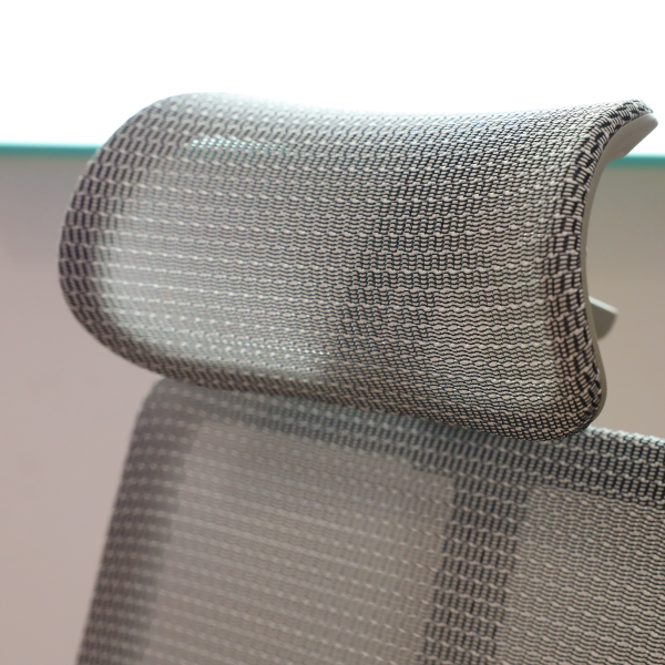 Newtral Magic H | World's First Smart Adaptive Lumbar & Neck support Chair