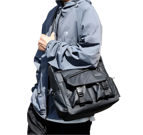 *Member Exclusive Offer* Men's Casual Commuter Messenger Bag – Black