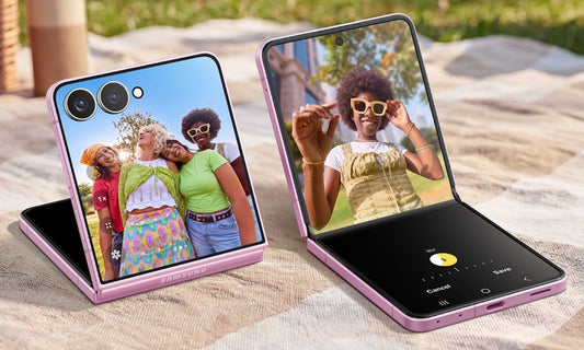 galaxy-z-flip-8-vs-motorola-razr-ultra