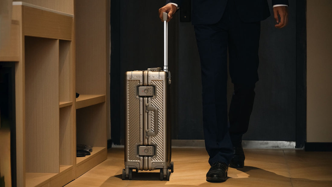 titaner-voyager-waterproof-titanium-carry-on-system