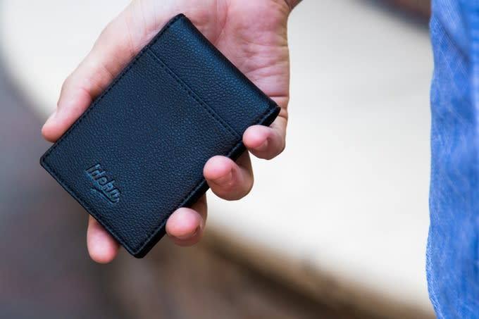 Ideka Bifold - Extremely Durable & Slim Wallet (Delivery in 28 days)