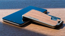 Load image into Gallery viewer, Fantom R - The Card Fanning Wallet Evolved (Delivery in 28 days)